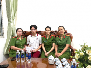 Kết nối yêu thương – Tiếp sức em Trần Đỗ Đăng Quang vượt khó đến trường